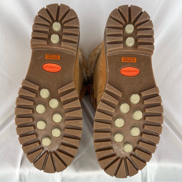 Lugz Women's Convoy Faux Fur Classic 6-inch Chukka Boot - Golden Wheat Size 10 - Picture 4 of 8